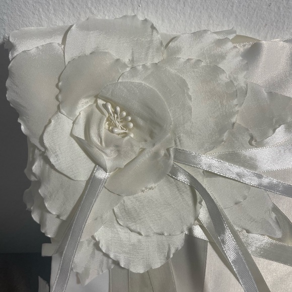 Small rings pillow - Picture 2 of 2